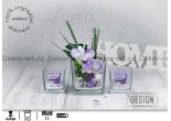 Designový svícen s květy orchidejí