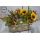Podzimní dekorační košík Home & Flower se slunečnicemi jablíčky a ježkem.