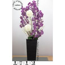 Velká moderní dekorační květina ve fialové a bílé barvě