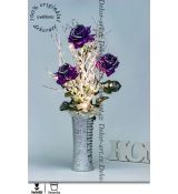 Stříbrná designová váza s vánočními růžemi