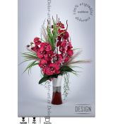 Divoké červené orchideje v designové váze