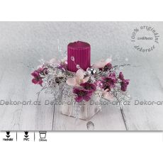 Designový vánoční svícen se zasněženými květy magnolií