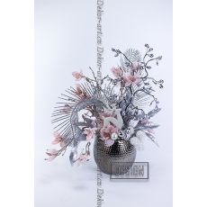 Vánoční LED dekorace s růžovou magnolií a bílým jelínkem