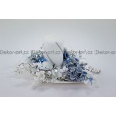 Vánoční svícen v bílé a andělsky modré – luxusní zimní dekorace