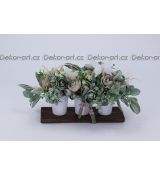 Designová dekorace na stůl – celoroční aranžmá s kameliemi a motýlky