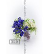 Jarní design – bílé kamélie a krásný převis fialových frézií